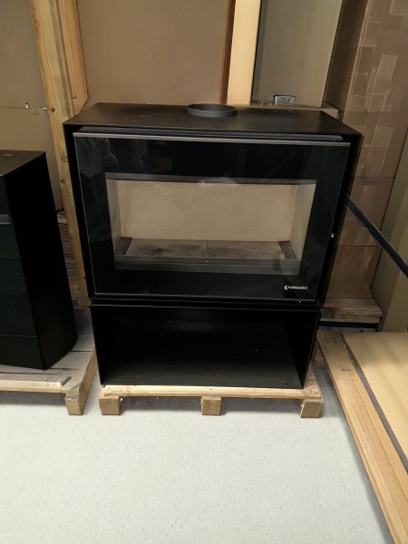 Poêle à bois LORIUM 75 FREE BOX grandes bûches de 50 cm - reconditionné